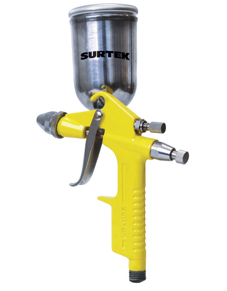 Mini pistola de gravedad para retoques con presión de trabajo de 50 psi, capacidad de vaso de 150 ml, entrada de aire de 1/4" NPT.Consumo de aire de 7 scfm, diámetro interno de manguera de 3/8" Surtek