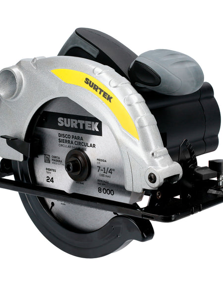 Sierra circular 7-1/4", eje de disco 5/8", potencia de 1200 W, consumo eléctrico de 0.84 kWh, voltaje de 120 V, frecuencia de 60 Hz, velocidad máxima de 4500 rpm. Surtek