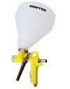 Pistola para texturizados con una presión de trabajo de 57 psi, capacidad de vaso de 4.5 L, entrada de aire de 1/4" NPT. Consumo de aire de 7 scfm, diámetro interno de manguera de 3/8" Surtek